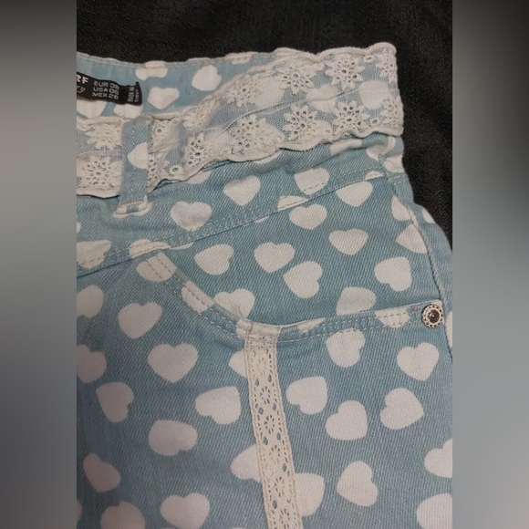 Zara Shorty Shorts Denim Rules by TRF Heart and Lace Shorts - Picture 2 of 6